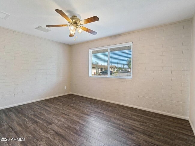 Building Photo - 12020 N Hacienda Dr