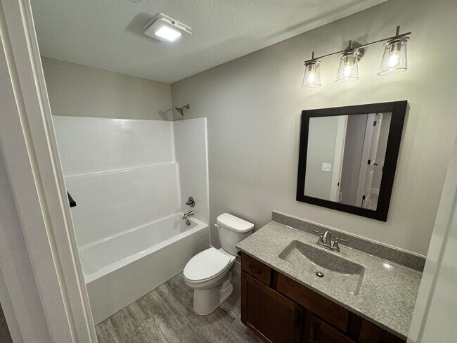 Building Photo - Brand New 3 Bed 2 Bath in East Manhattan, KS!