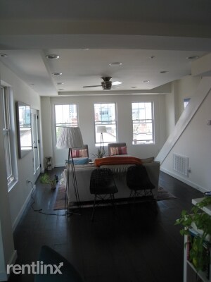 Building Photo - 263 N 3rd St