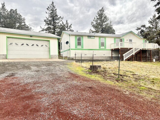Building Photo - Tranquility Abounds at 8751 SW Sand Ridge,...