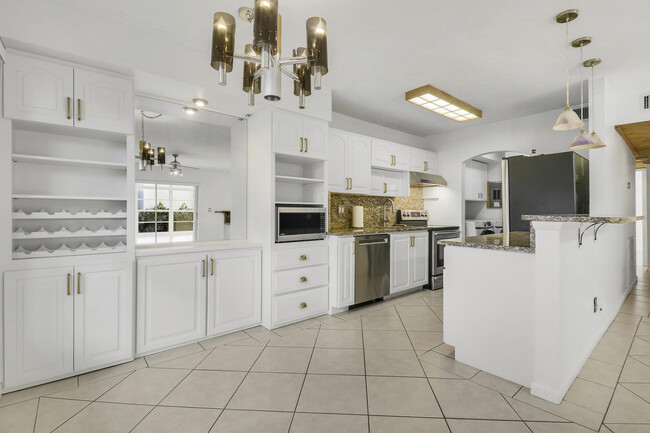 Foto del edificio - 964 NW Spruce Ridge Dr