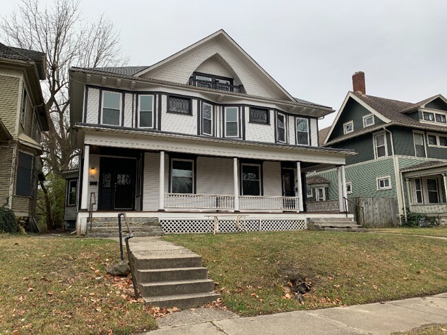 Building Photo - 34 Cambridge Ave