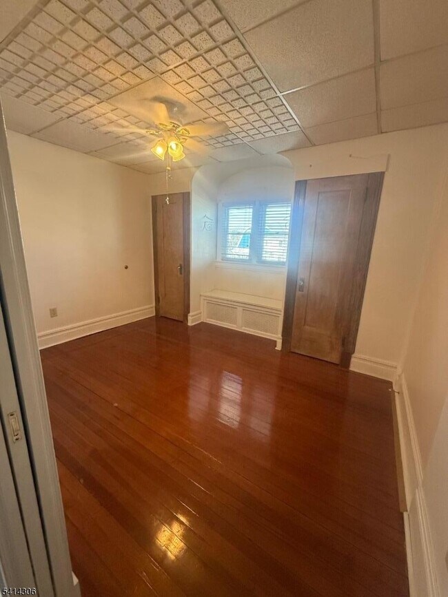 Foto del edificio - 290 Claremont Ave