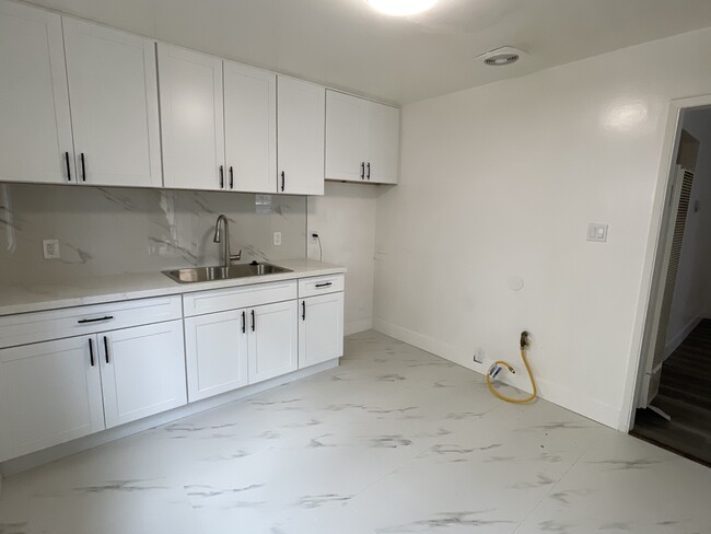 Building Photo - 2509 Michelle Dr