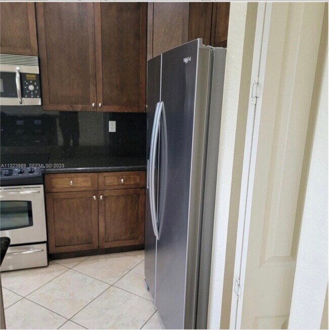 Foto del edificio - Prospect Road, Fort Lauderdale, FL 33309 - 3 BR 3 BA detached house