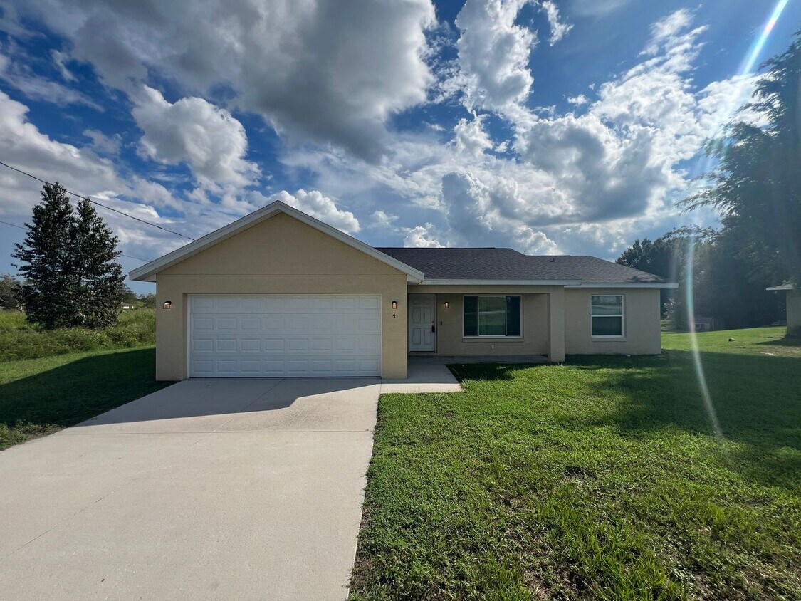 Primary Photo - 3 BD/2BA Home in Beautiful Ocala!!!