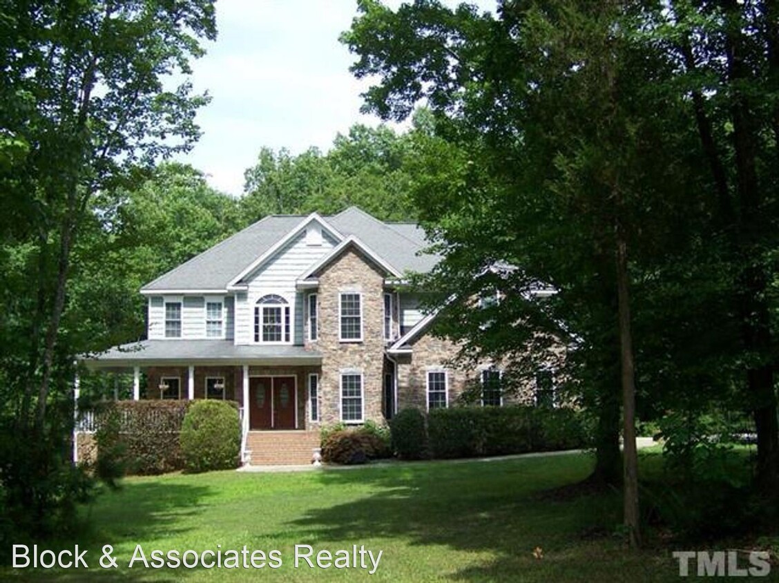 Primary Photo - 4 br, 3.5 bath House - 123 Buckroe Drive