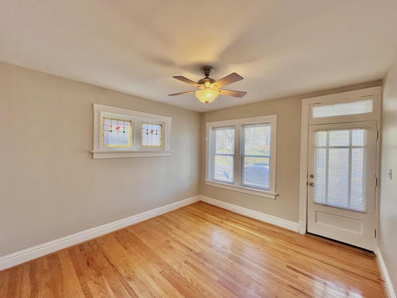Primary Photo - 1533 McCausland Ave