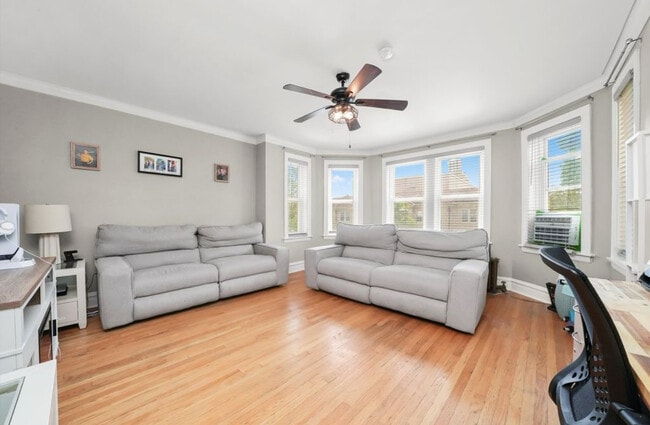Foto del edificio - 3115 N Marmora Ave