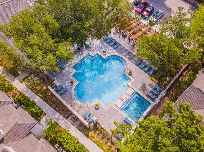 Building Photo - THIRTY377