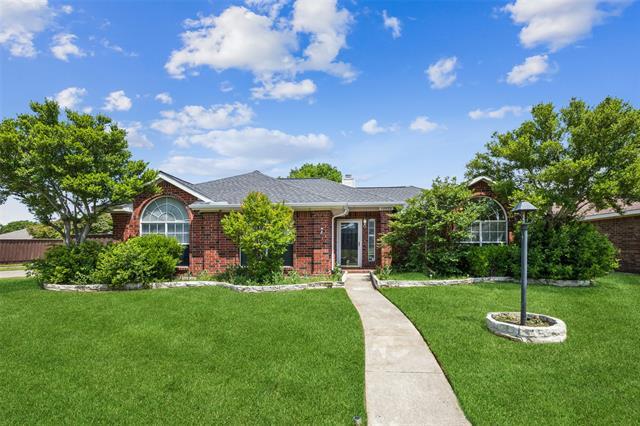 Foto principal - 10920 Castle Dr