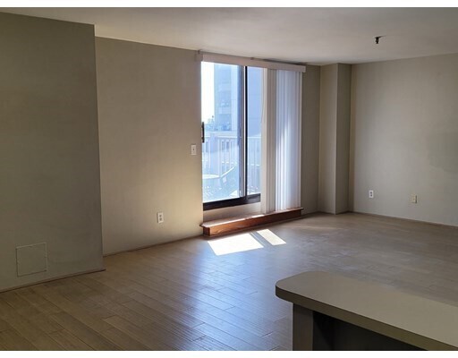 Foto del edificio - 376 Ocean Ave