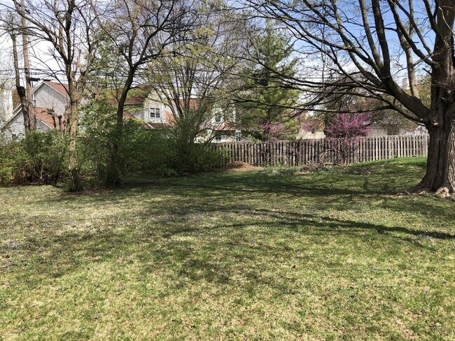 Foto del edificio - 1 bed 1 bath, 844 square foot home located in West Lafayette