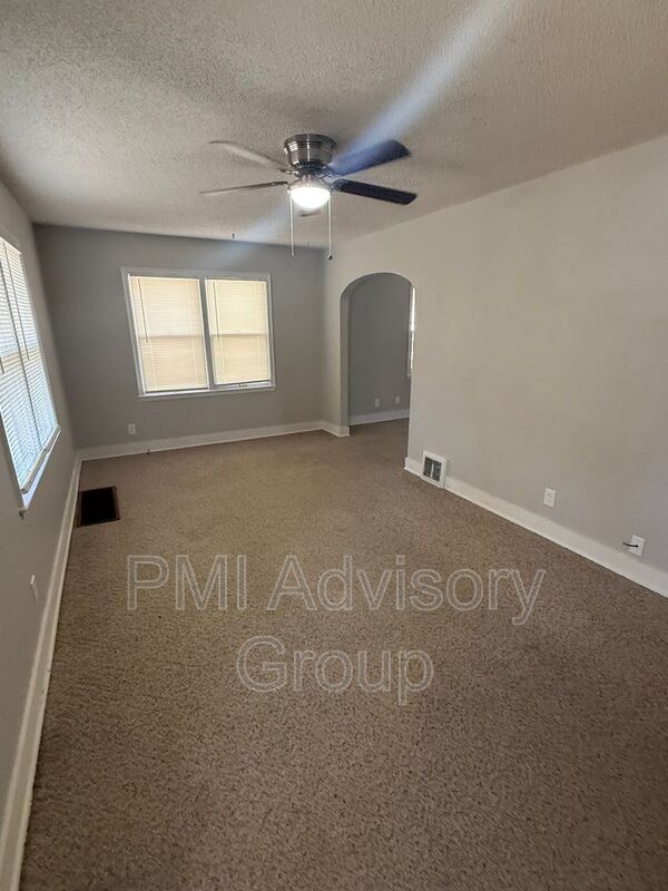 Foto del edificio - 1242 SW High Ave