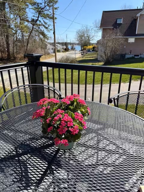 Deck - 38 Wychunas Ave