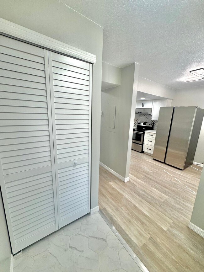 Foto del edificio - 16565 Brigadoon Dr