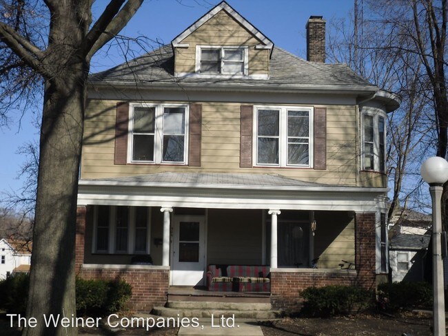 Building Photo - 6 br, 3 bath House - 404 W. Elm