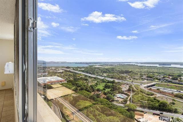 Building Photo - 1060 Kamehameha Hwy