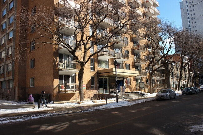 Building Photo - Parc Milton