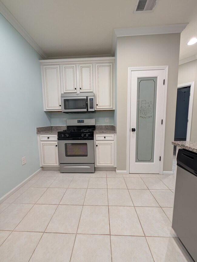 Building Photo - Live the Coastal Dream in This Gorgeous 3BR Murrells Inlet Condo - Long Term Rental