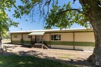 Building Photo - 47 W 100 N