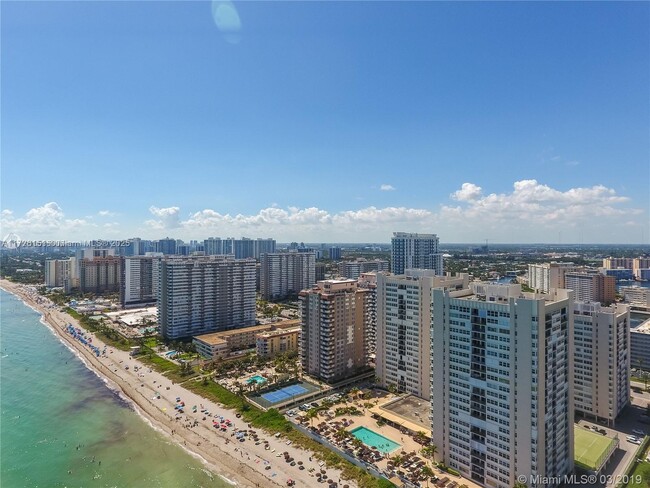 Foto del edificio - 1904 S Ocean Dr