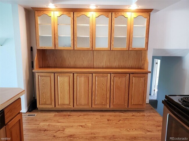 Foto del edificio - 4 br, 1 bath House - 9255 Clermont Drive