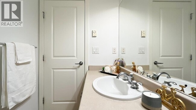 Photo du bâtiment - 312 7000 21 AVENUE