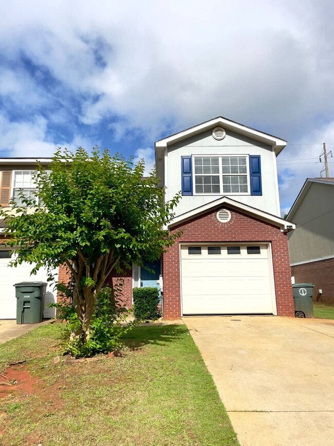 Building Photo - 125 S Springview Dr