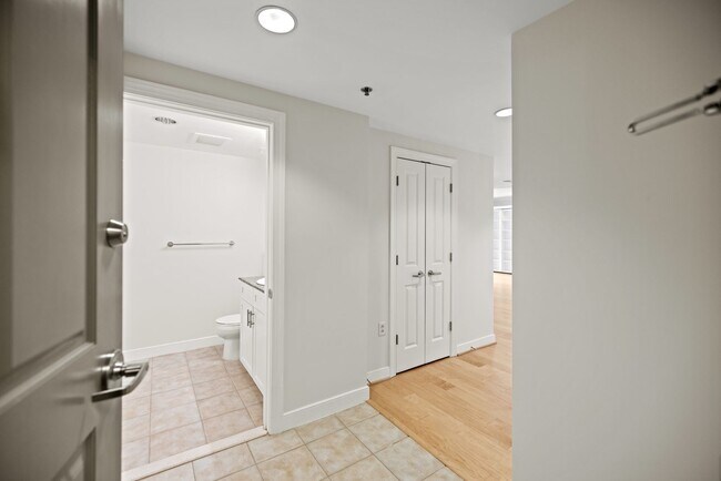 Foto del edificio - Gallery Place Large Studio | 1 Bath | 660 Sf