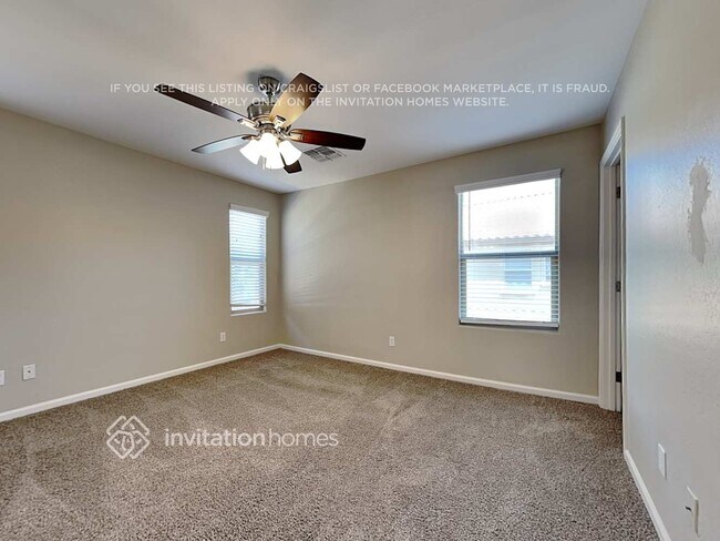 Building Photo - 1507 S Colt Dr