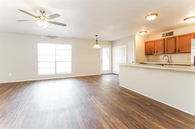 Foto del edificio - 5129 Worley Dr