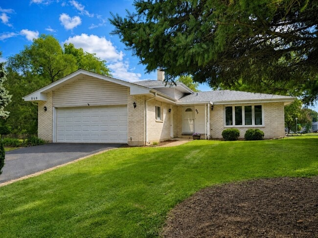 Building Photo - 849 Pear Tree Ln