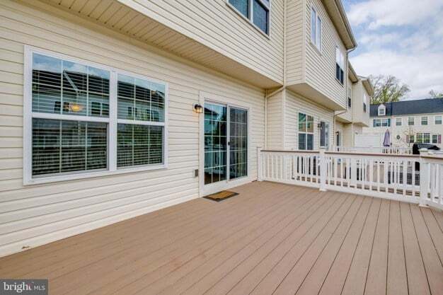 Building Photo - 7521 Stonehouse Run Dr
