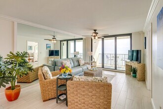 Building Photo - 4250 N Hwy A1A