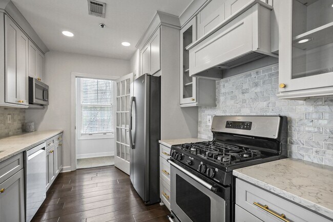 Foto del edificio - 2 Bedroom Unit in Midtown Neighborhood of Atlanta