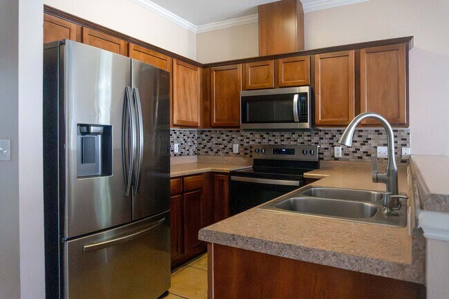 Foto del edificio - 2400 Fred Smith Rd