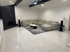 Foto del edificio - 4126 Kazak St