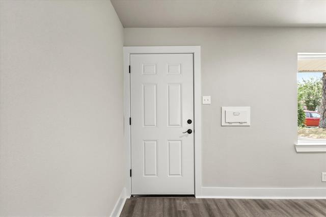 Foto del edificio - 5629 Maceo Ln