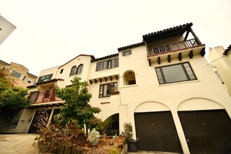 Building Photo - 33-39 Excelsior Ct