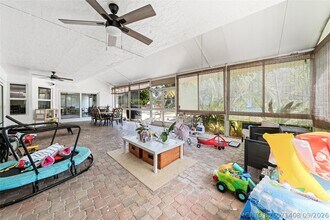 Building Photo - 14463 SW 16th Ct