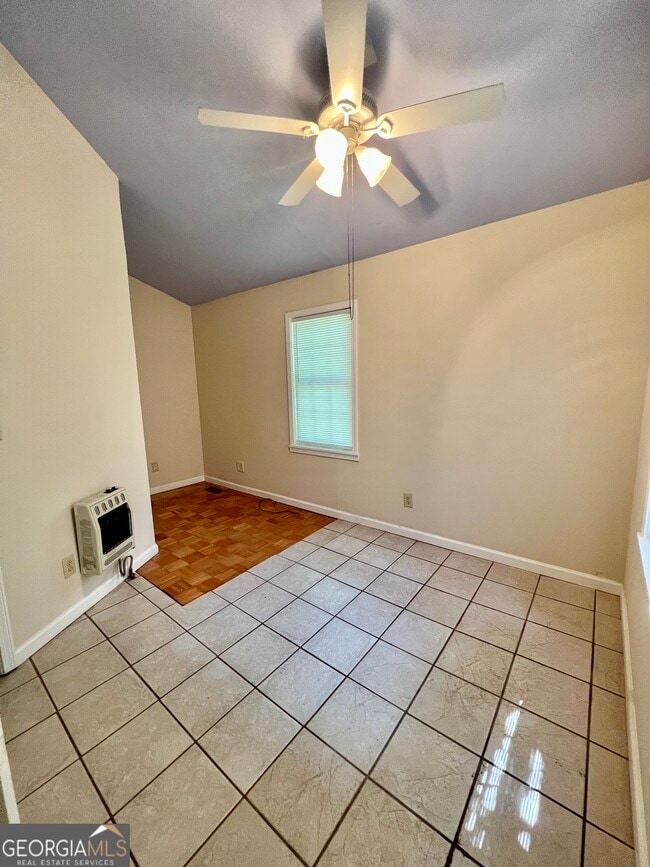 Foto del edificio - 112 Cherry Ln