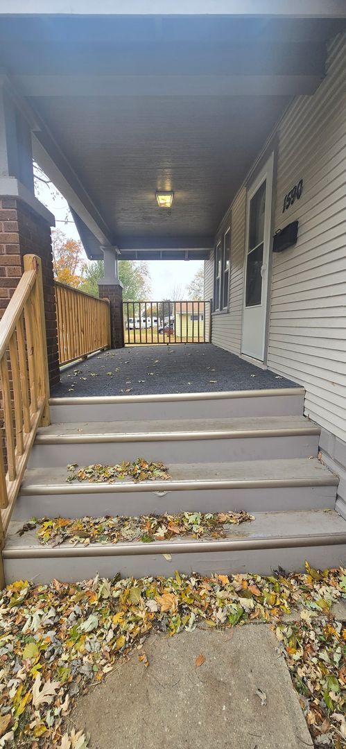 Foto del edificio - 1590 W. Waggoner-- 2 bed, 1 bath