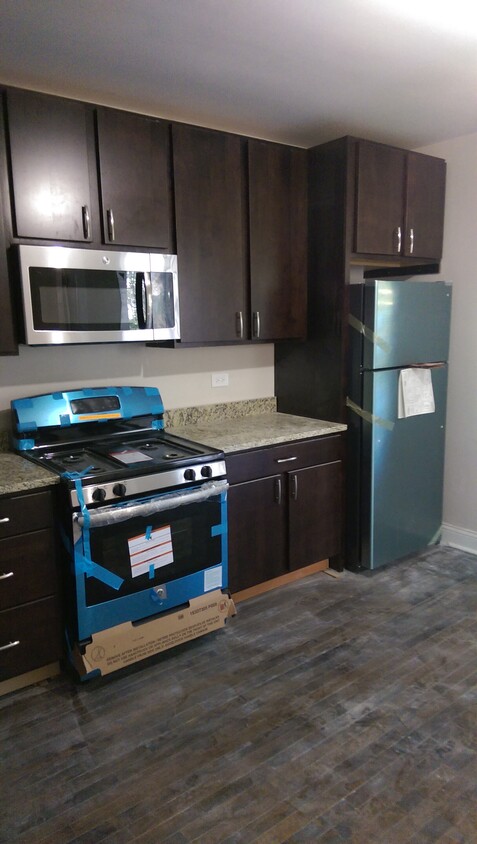 Foto principal - 4849 N Seeley Ave