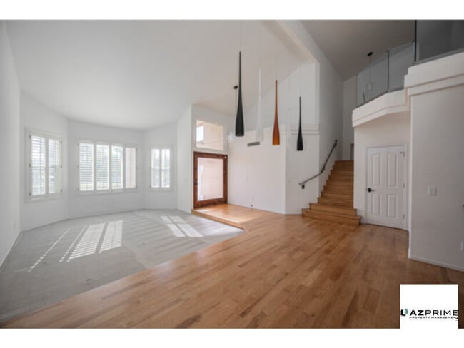 Foto del edificio - Discover your Dream Oasis in this 4/3 Phoenix Home, Nestled in the Exclusive Gated Shadow Rock golf