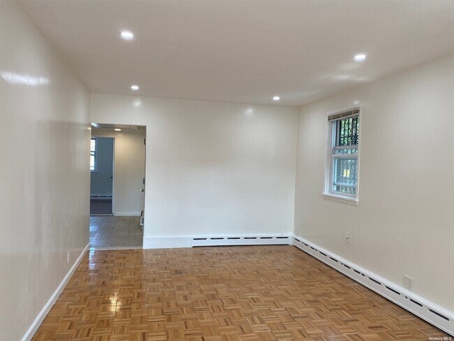 Building Photo - 151-67 27th Ave