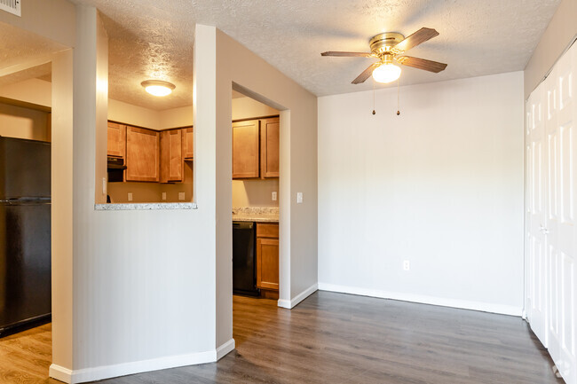 1BR, 1BA - Dining - Prairie Green Apartment Homes