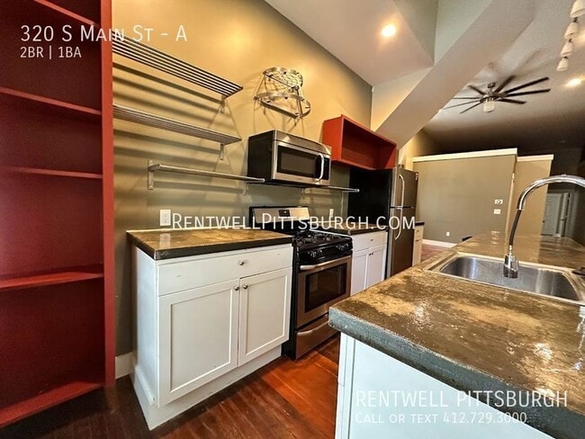Photo - 320 S Main St Apartment
