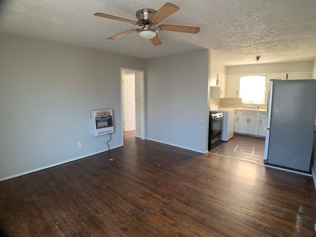 Foto del edificio - For Rent – 3 Bedroom Home in Warr Acres