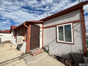 Building Photo - 1027 1/2 W 2nd Street Unit